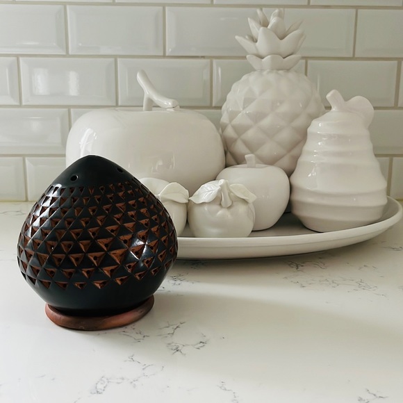 Nicaraguan Handmade Clay Black Candle Holder - Picture 2 of 10